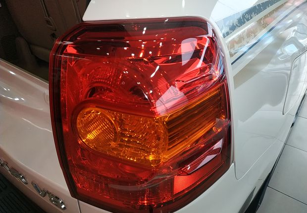 丰田兰德酷路泽 2012款 4.0L 自动 四驱 VX (国Ⅴ) 