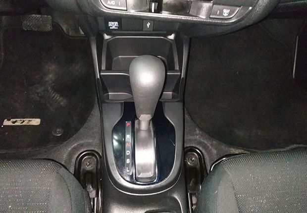 本田飞度 2016款 1.5L 自动 5门5座两厢车 舒适天窗型 (国Ⅴ) 