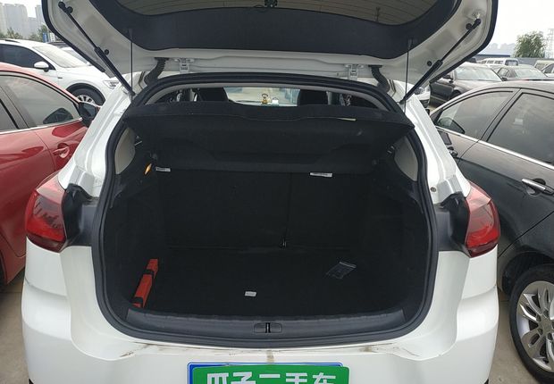 雪铁龙C3-XR 2017款 1.6L 手动 先锋型 (国Ⅴ) 