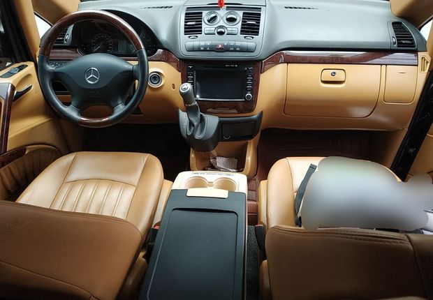 奔驰威霆 2011款 2.5L 自动 7座 汽油 行政版 (国Ⅳ) 