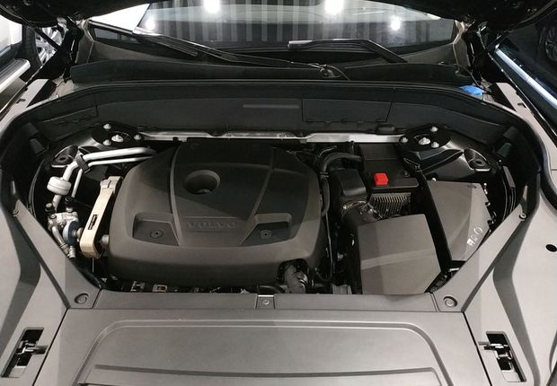 沃尔沃XC90 T6 [进口] 2015款 2.0T 自动 四驱 汽油 智雅版 