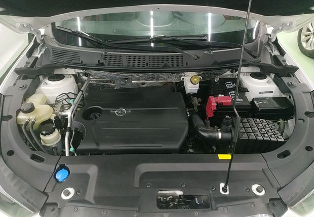 海马S5 2015款 1.5T 手动 前驱 豪华型运动版 (国Ⅴ) 