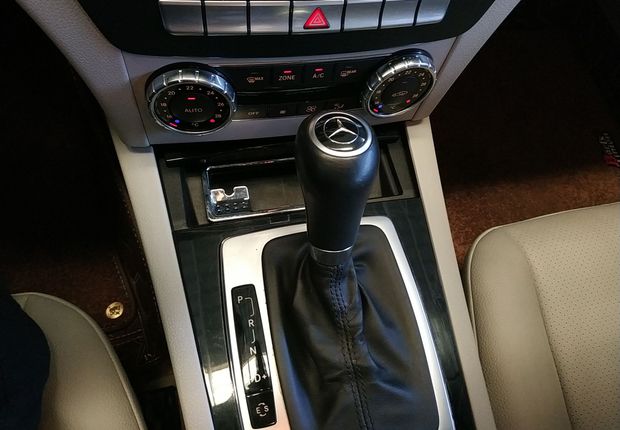 奔驰C级 C180K 2011款 1.6T 自动 经典型 (国Ⅳ) 
