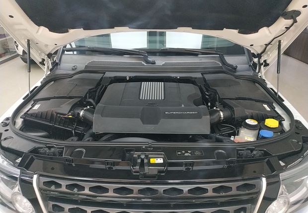 路虎发现 [进口] 2014款 3.0T 自动 四驱 汽油 HSE-Luxury (欧Ⅴ) 