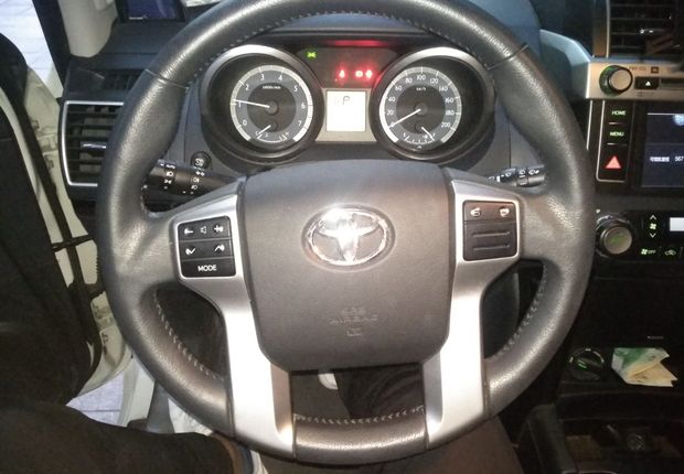 丰田普拉多 2016款 2.7L 自动 四驱 豪华型 (国Ⅴ) 