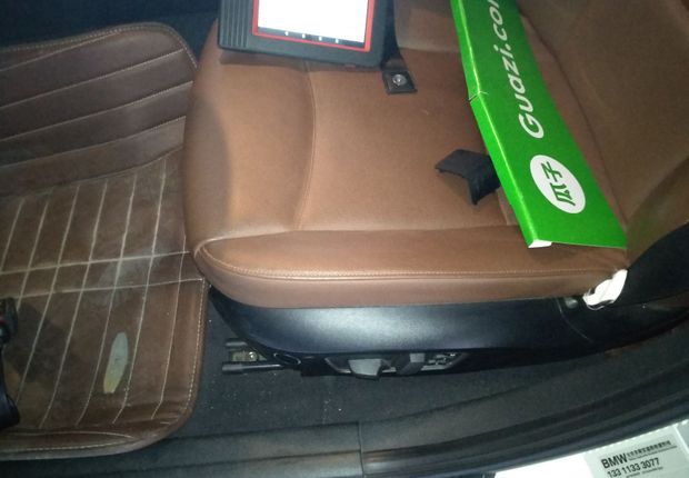 宝马X1 sDrive18i 2014款 2.0T 自动 后驱 汽油 X设计套装 (国Ⅳ) 