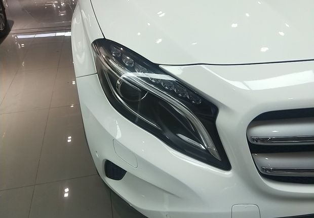 奔驰GLA 200 2016款 1.6T 自动 时尚型 (国Ⅴ) 