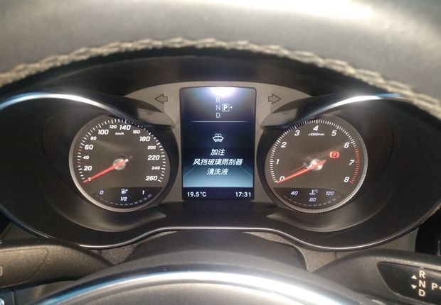 奔驰C级 C300 2015款 2.0T 自动 运动版 (国Ⅴ) 