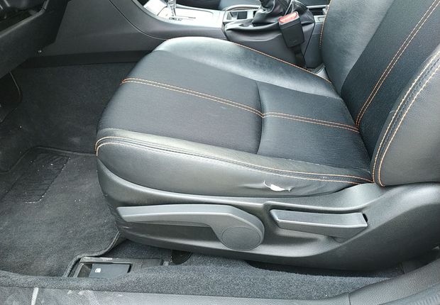 斯巴鲁XV [进口] 2012款 2.0L 自动 四驱 舒适版 