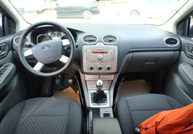 福特福克斯 2011款 1.8L 手动 两厢轿车 经典型 (国Ⅳ) 