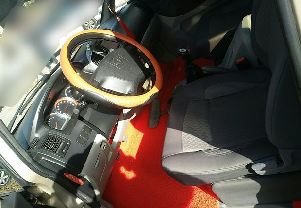 东风风行菱智 M5 2015款 2.0L 手动 7座 Q7长轴舒适型 