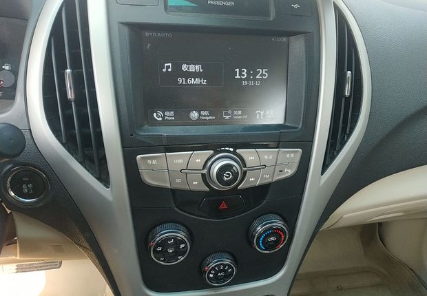 比亚迪F3 2014款 1.5L 自动 尊贵型 (国Ⅳ) 