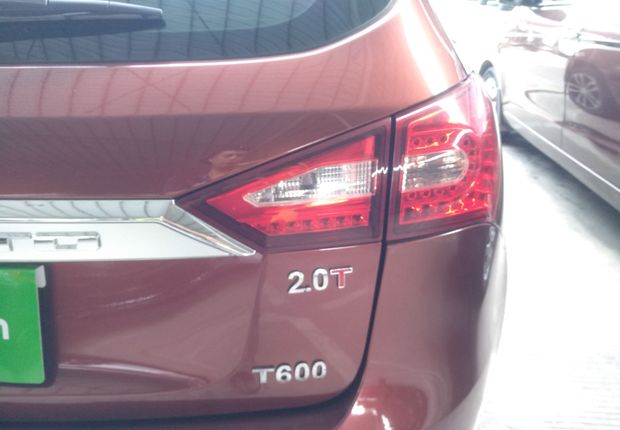 众泰T600 2015款 2.0T 自动 前驱 尊贵型 (国Ⅳ) 