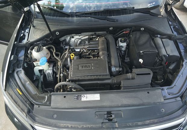 大众帕萨特 2017款 1.4T 自动 汽油 280TSI尊雅版 (国Ⅴ) 