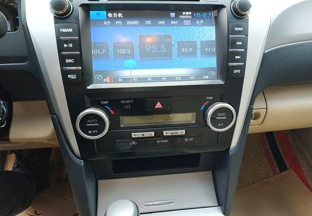 丰田凯美瑞 2012款 2.0L 自动 耀动版 (国Ⅳ) 