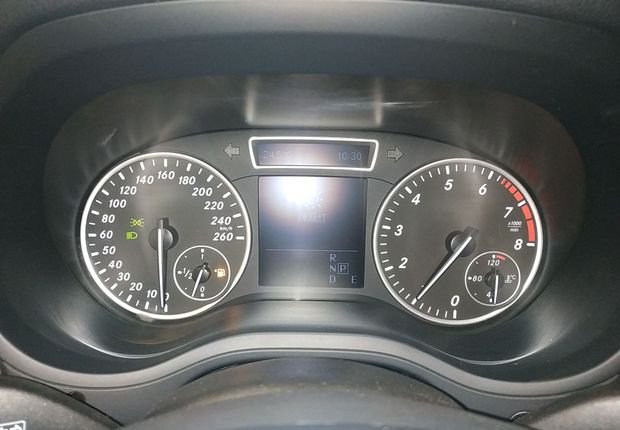奔驰B级 B180 [进口] 2012款 1.6T 自动 汽油 