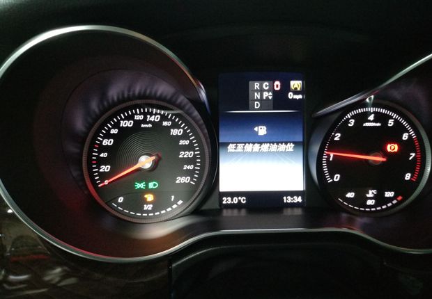 奔驰V级 2017款 2.0T 自动 V260L臻藏加长版 (国Ⅴ) 