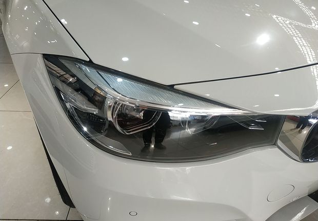 宝马3系GT 320i [进口] 2019款 2.0T 自动 汽油 M运动型 