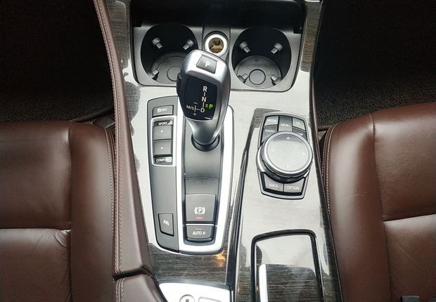 宝马5系 528Li 2014款 2.0T 自动 汽油 豪华设计套装 (国Ⅴ) 