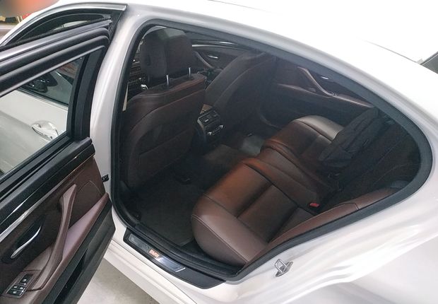 宝马5系 528Li 2014款 2.0T 自动 汽油 xDrive豪华设计套装 (国Ⅴ) 