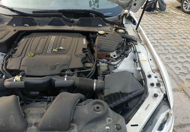 捷豹XJ L [进口] 2014款 3.0T 自动 汽油 尊享商务版 (欧Ⅳ) 
