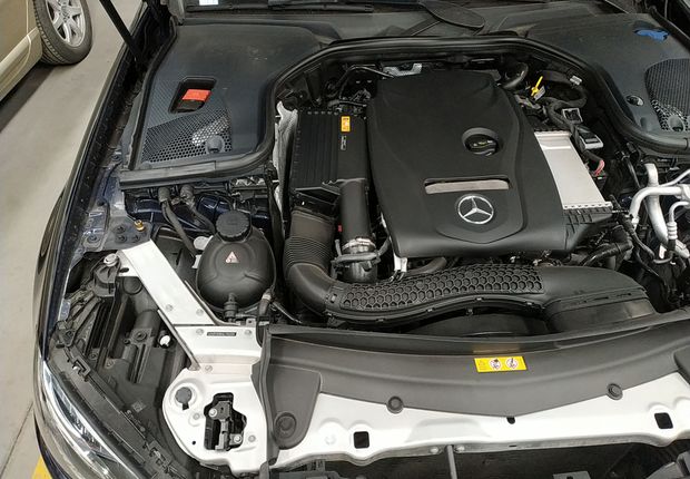 奔驰E级 E200 2018款 2.0T 自动 汽油 运动型 (国Ⅴ) 