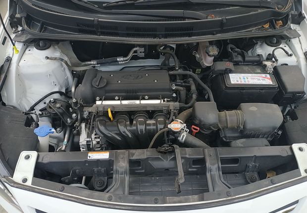 现代瑞纳 2016款 1.4L 自动 4门5座三厢车 智能型GLS (国Ⅴ) 
