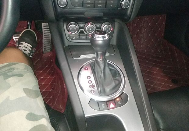 奥迪TT 45 [进口] Coupe 2013款 2.0T 自动 汽油 彩色梦幻版 