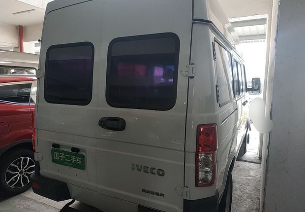 依维柯依维柯 2017款 2.5T 手动 客车 (国Ⅴ) 