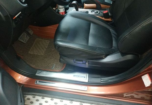 三菱欧蓝德 [进口] 2013款 2.4L 自动 四驱 精英GT版 